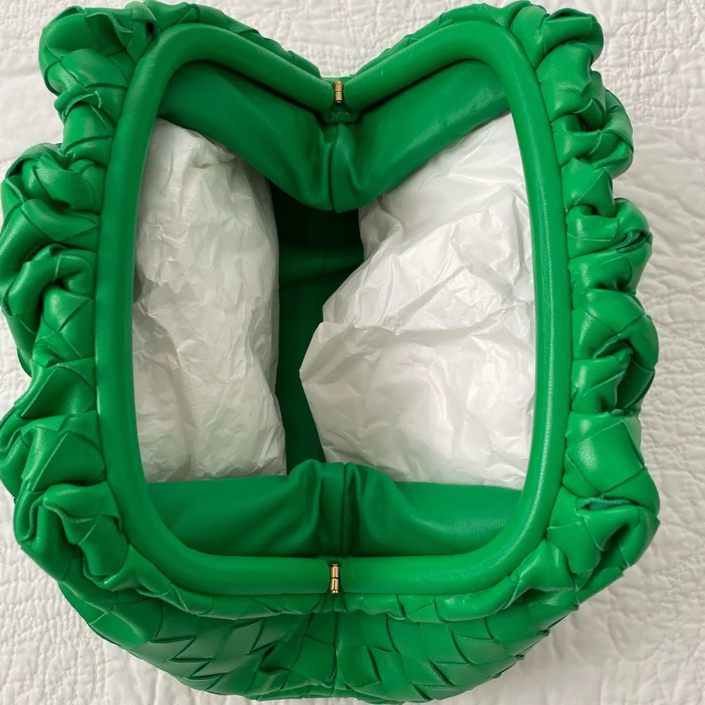 Brand NWT Bottega Veneta Teen Intrecciato Leather Pouch/Clutch in Parakeet Color - Picture 8 of 14